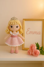 Handgehäkelte Amigurumi-Figur – Ansicht 5 – Maschenblüte