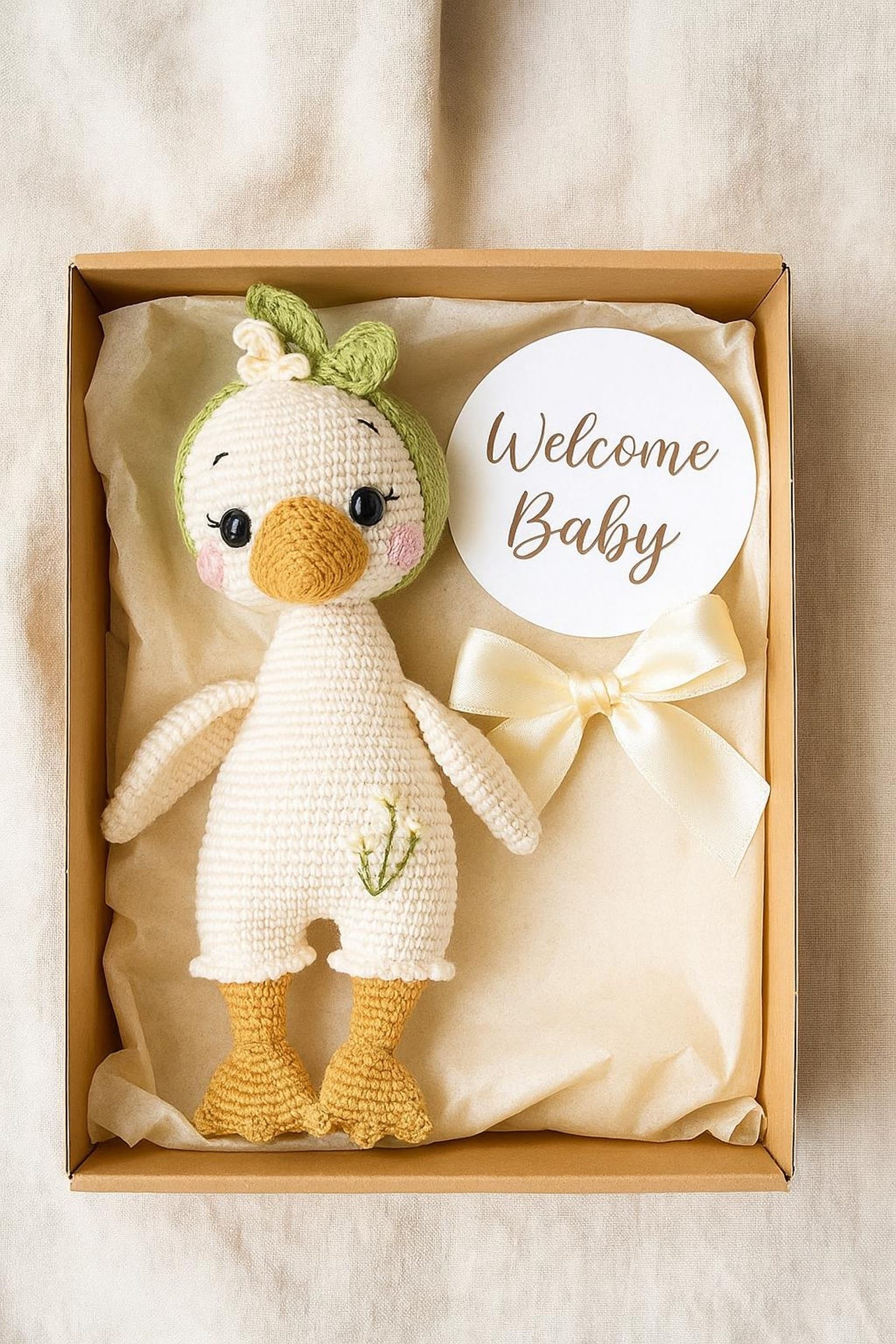 Gehäkelte Entenfigur als weiches Geschenk – Ansicht 1 – Maschenblüte