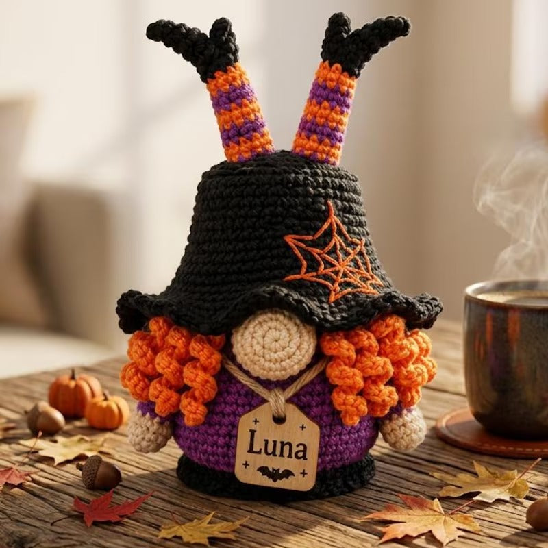 Candy Corn Gehäkelter Hexenzwerg, personalisierter Halloween-Plüsch, handgemachtes Herbstdekor, süßes Halloween-Geschenk