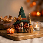 Handgefertigte gehäkelte Hexenpuppe, Halloween-Wichtel-Plüsch, süße Hexendekoration, Hexen-Wohndekoration, Fantasy-Häkelgeschenk
