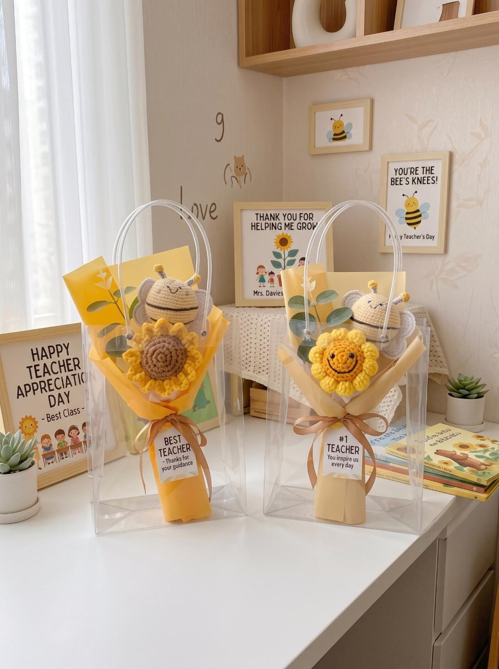 Lehrer-Wertschätzung Gehäkelter Sonnenblumenstrauß, handgemachtes Blumen-Dankeschön-Geschenk, süßes Abschlussgeschenk, Blumenstrauß-Dekor